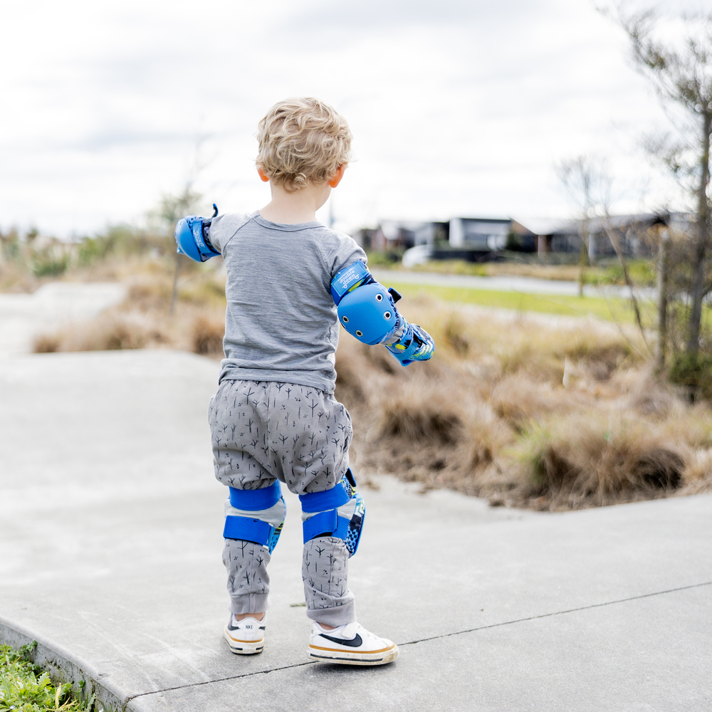 Bumpkit Blue Lifestyle (4)